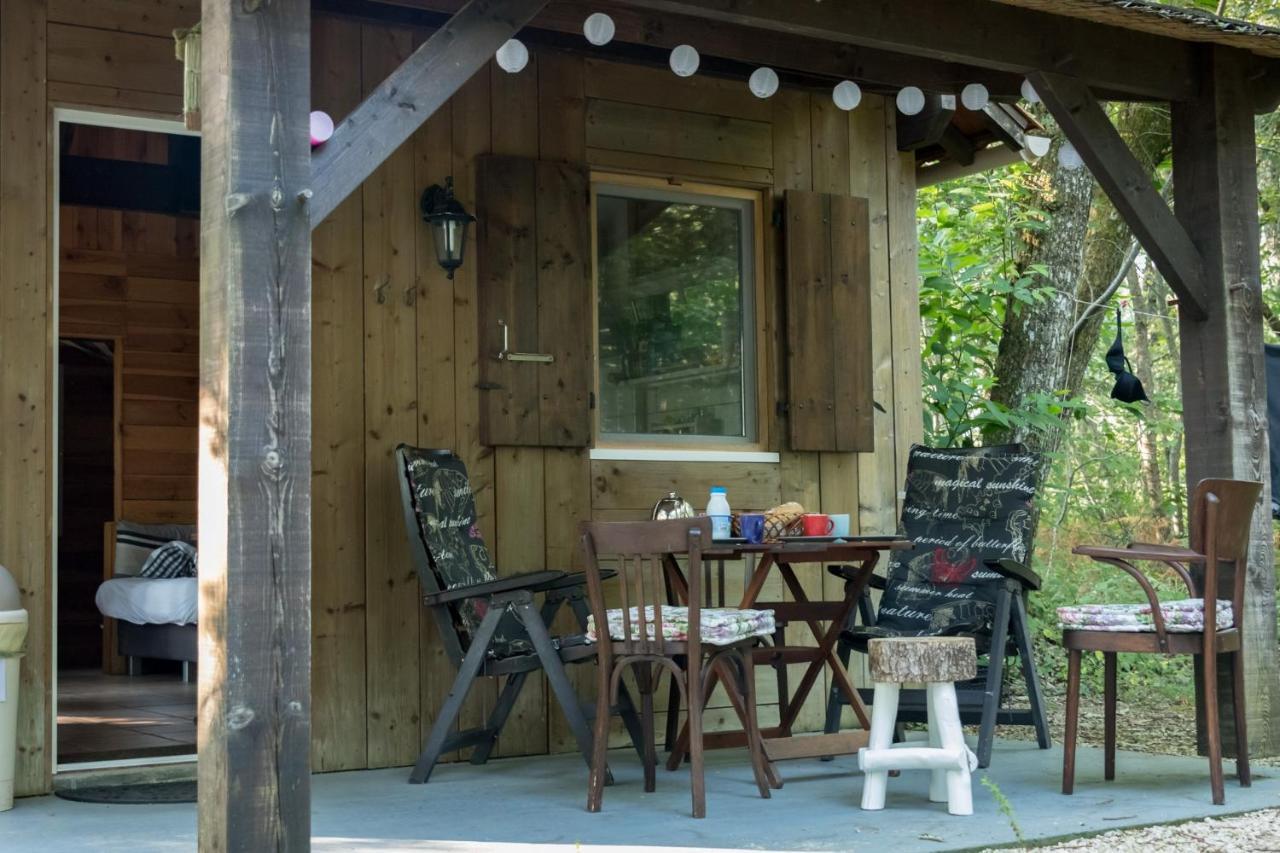 Вілла Les Cabanes De Rouffignac Екстер'єр фото